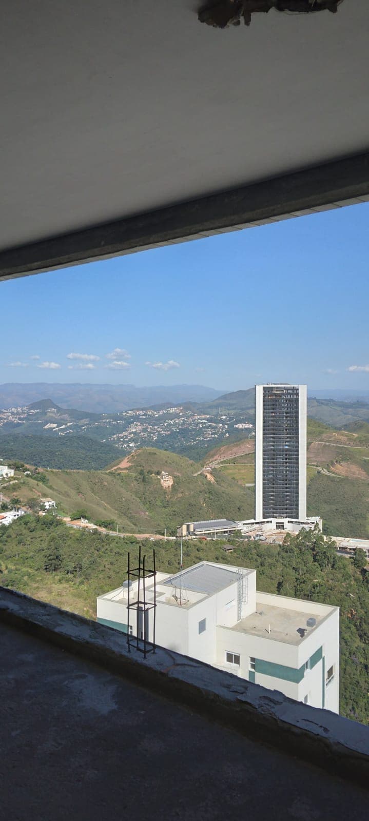 Lançamento 3 quartos Vila da Serra - 93m² - Chaves em 2027